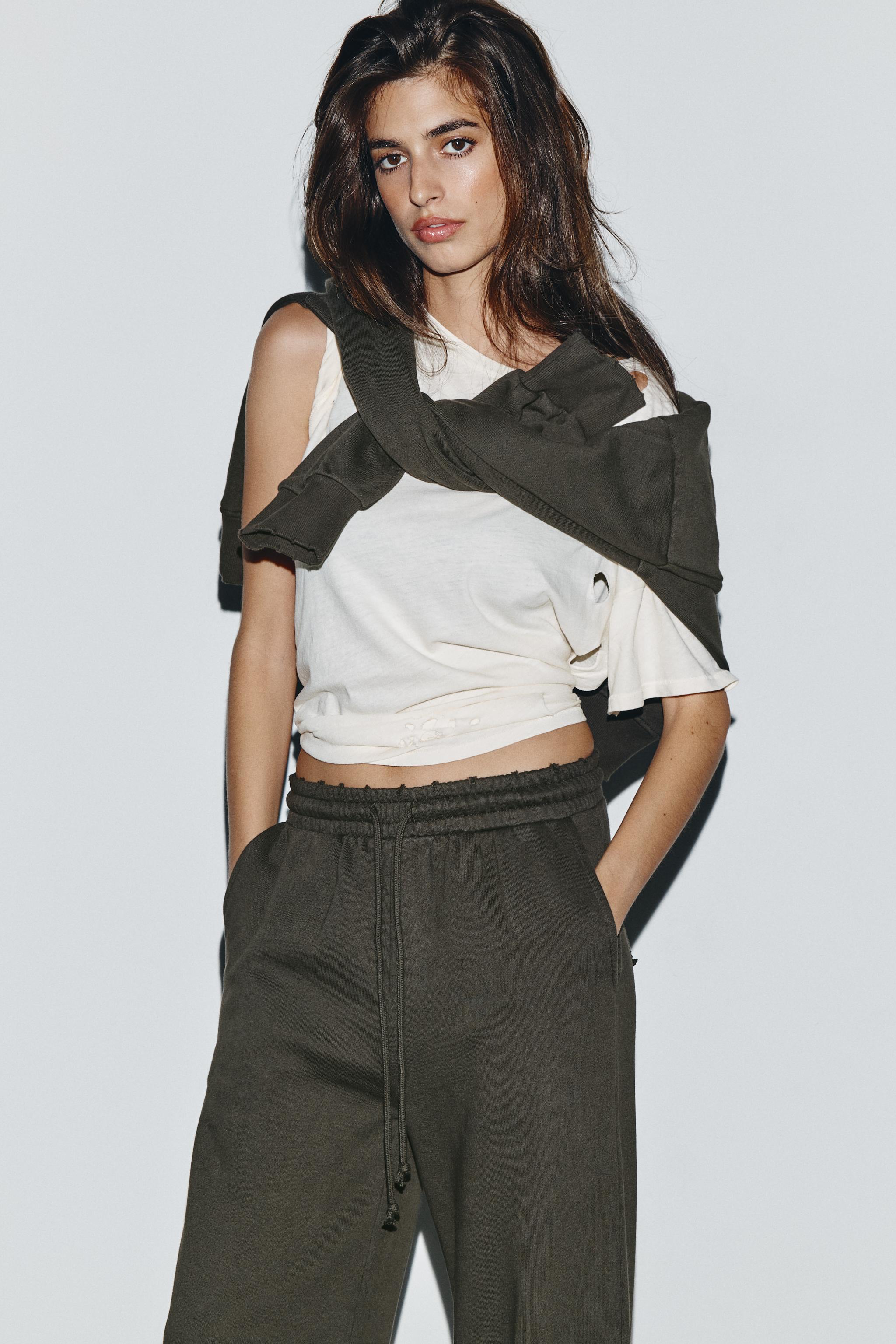 WASHED STAR STUDDED PANTS